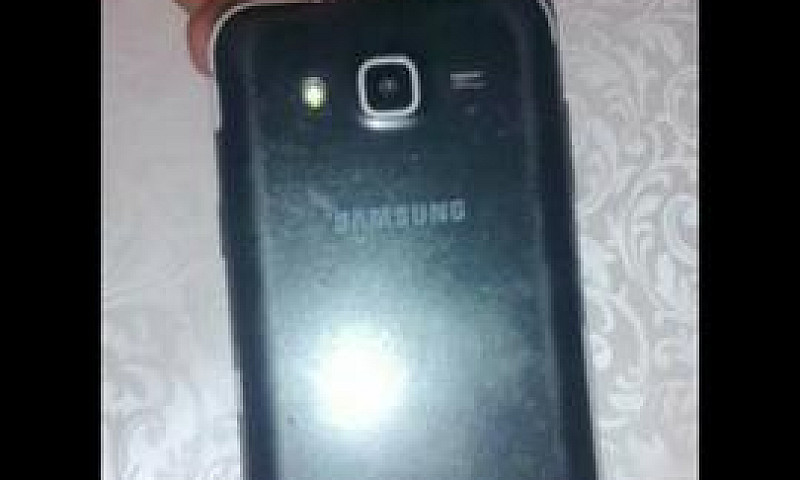 Samsung Galaxy J5 4G...