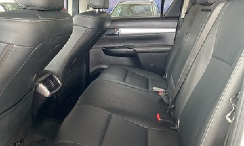 Toyota Hilux Srx Mui...