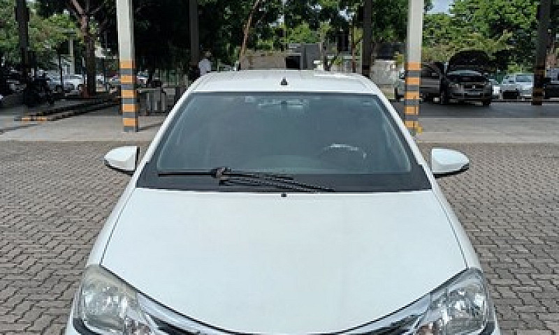 Etios Platinum 2015 ...