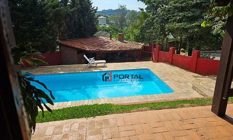 Casa Com 3 Dormitóri...