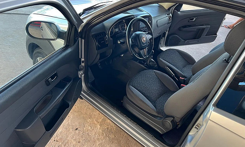 Fiat/Strada Cd Trekk...