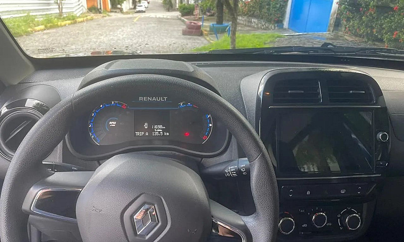 Kwid Intense 2023...
