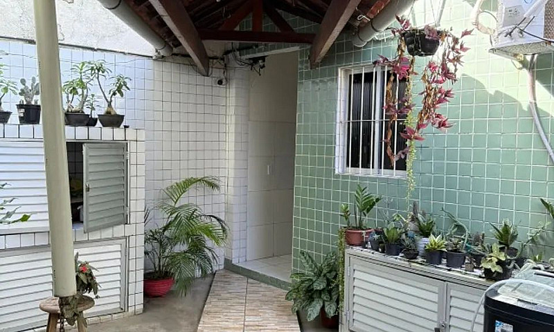 Aluga-Se Apartamento...