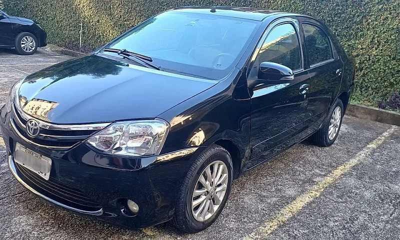 Toyota Etios Xls Sed...