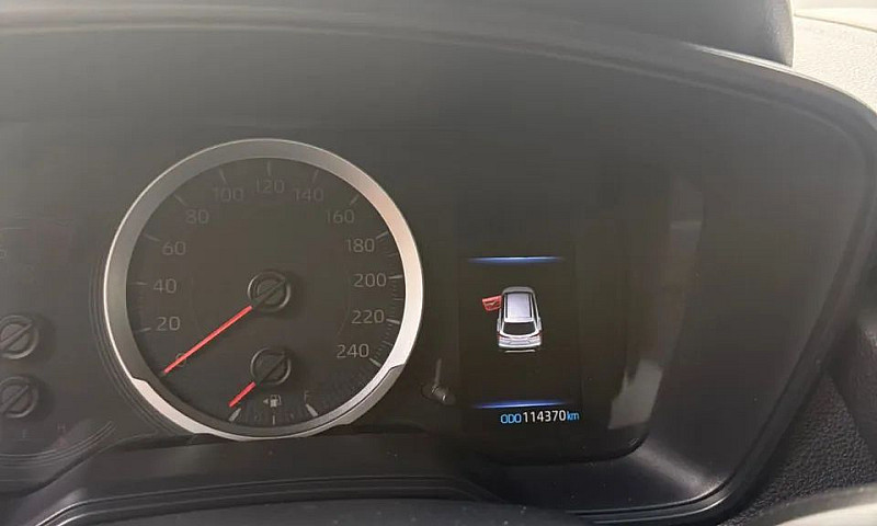Toyota Corolla Cross...