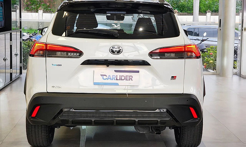 Toyota Corolla Cross...