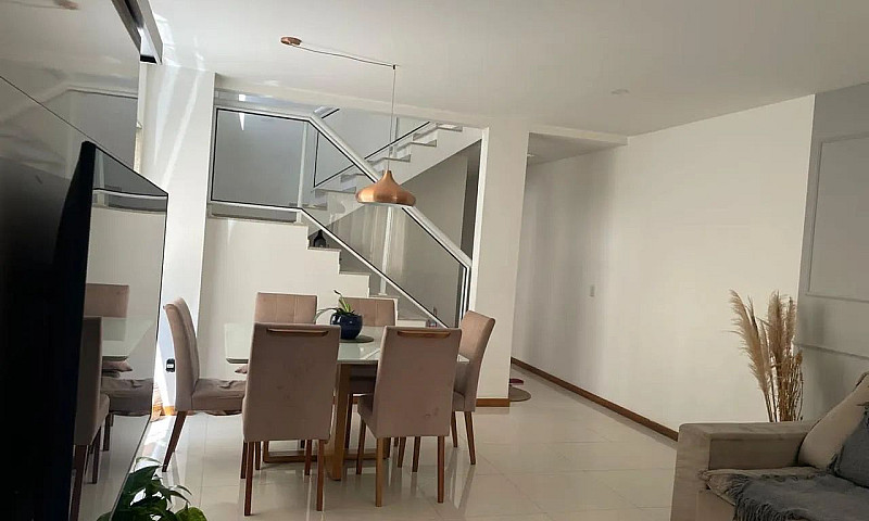 Linda Casa À Venda N...