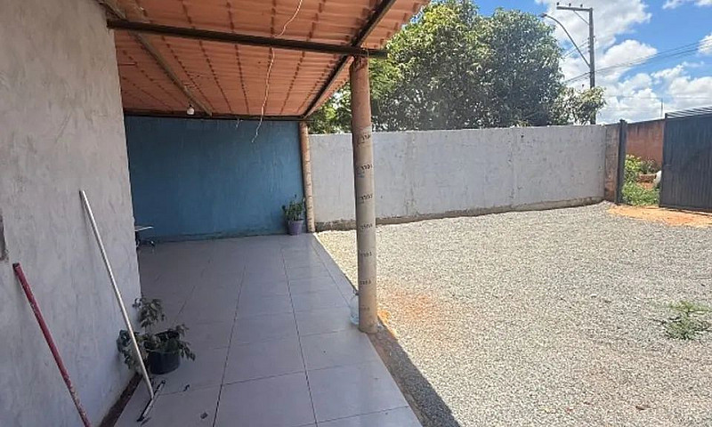 Lote De 200M2 Com Ca...