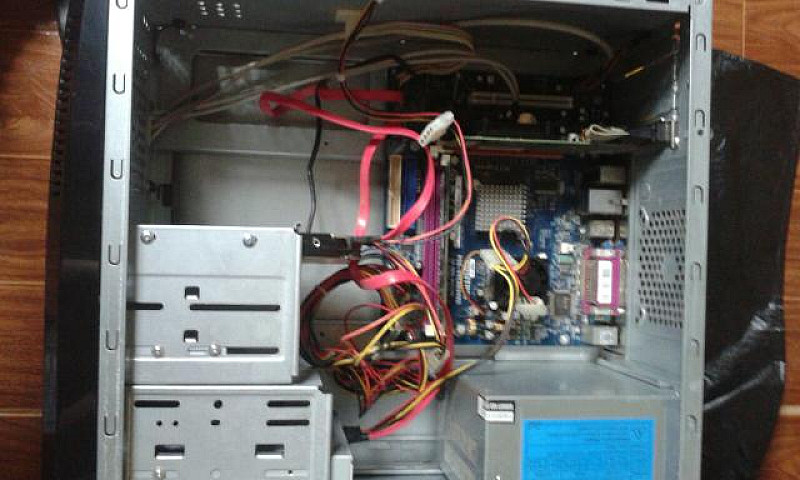 Computador E Escriva...