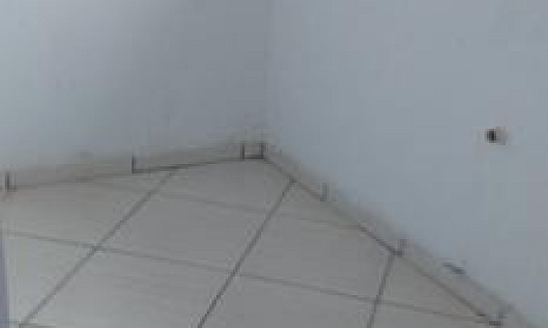 Aluga- Se Uma Casa...