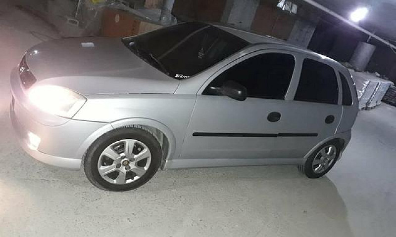 Vendo Corsa 2003, 1....