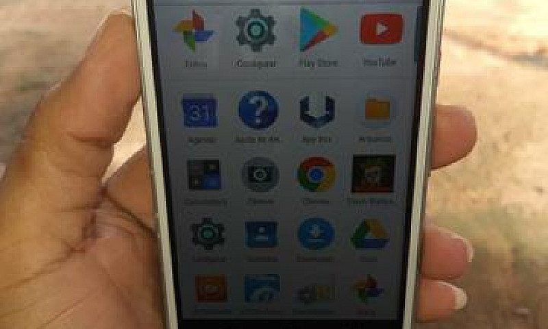 Moto G4...