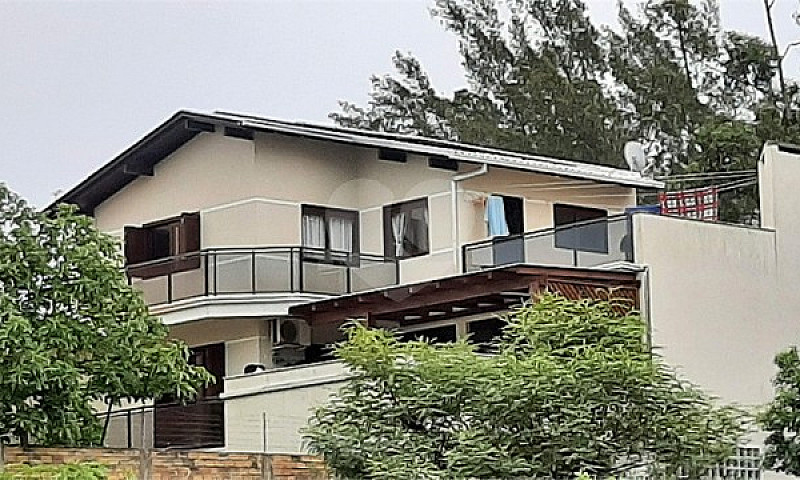 Torres - Casa Padrão...