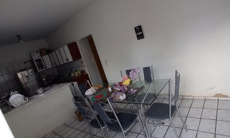 Casa Com 3 Dormitóri...