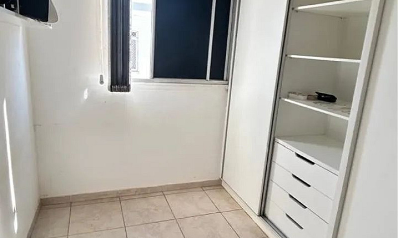 Quarto Para Alugar...