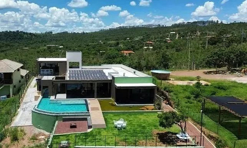 Casa À Venda Com Vis...