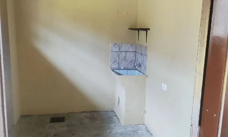 Casa 2 Quartos Em Sa...