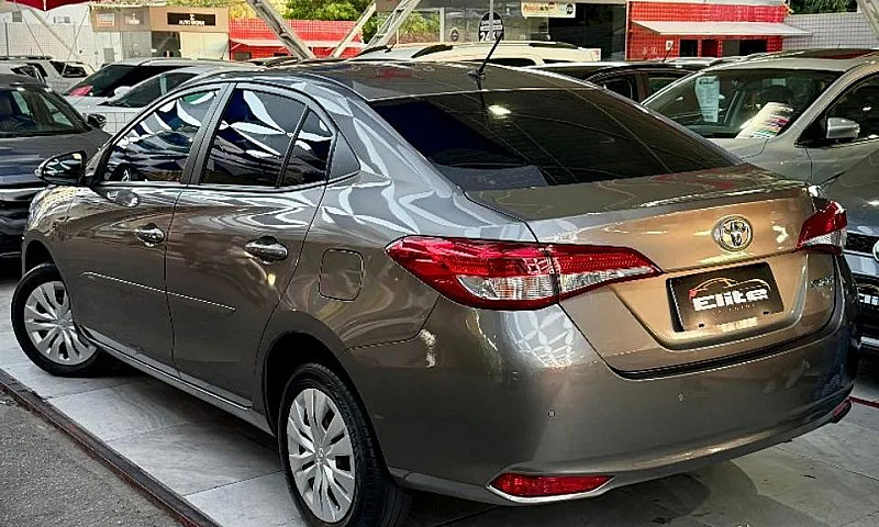 Toyota Yaris Xl Live...