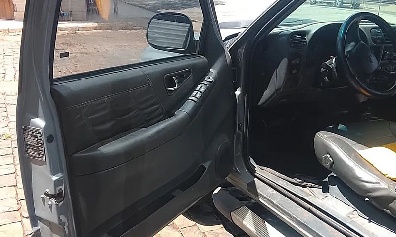 Chevrolet S10 Blazer...