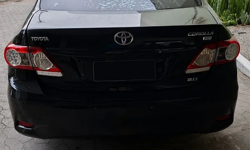 Toyota Corolla Xei 2...