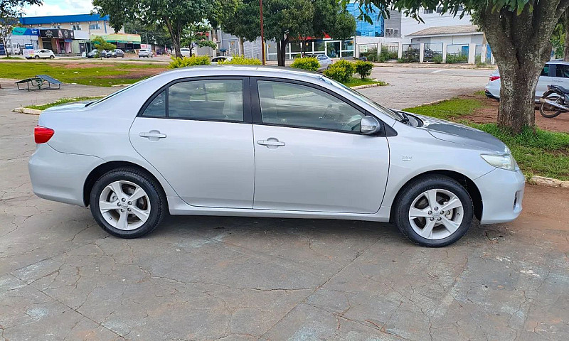 Toyota Corolla Xei 2...