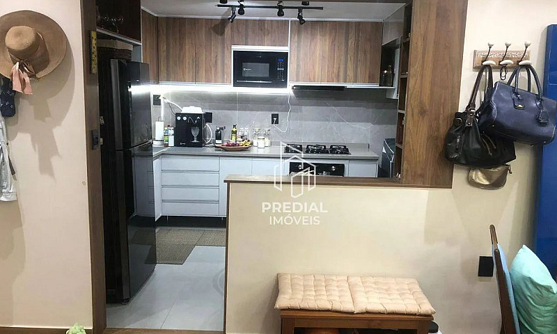 Casa Com 3 Dormitóri...