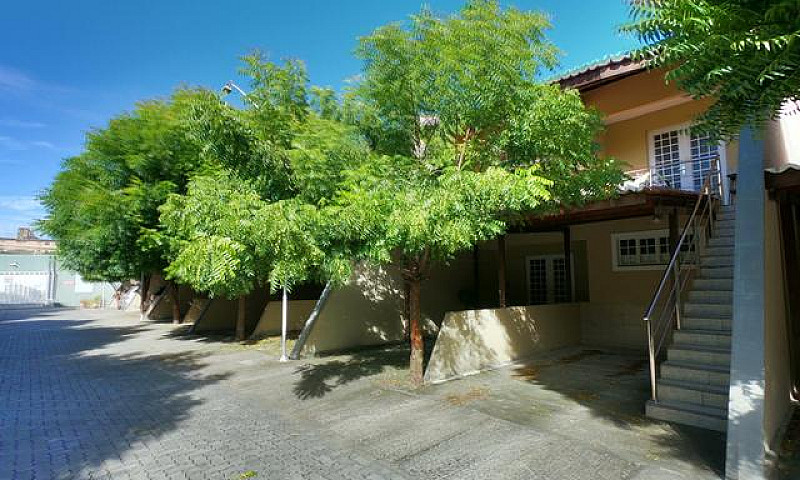 Casa Em Condomínio F...