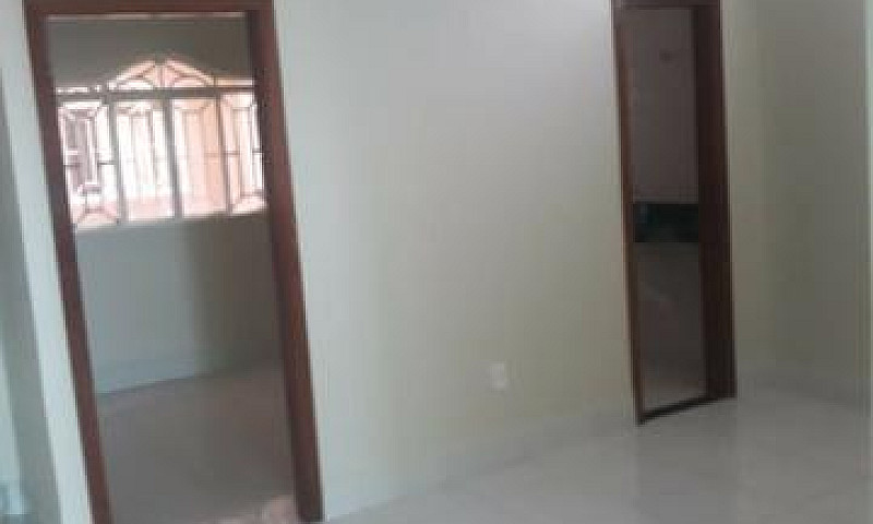 Aluga-Se Apartamento...
