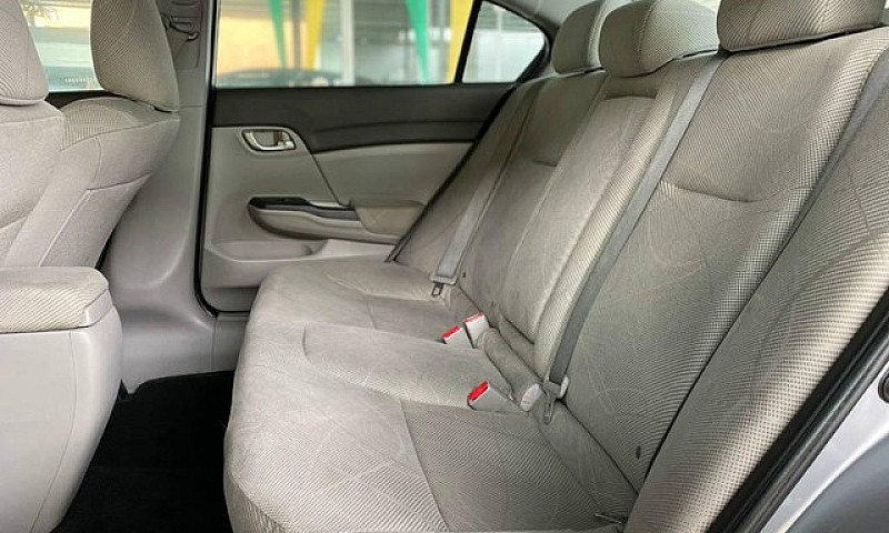 Civic 1.8 Lxs...