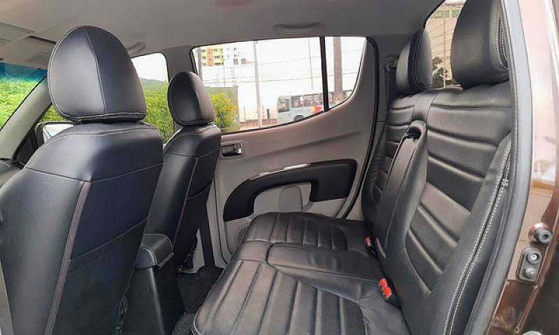 L200 Triton Hpe 2015...