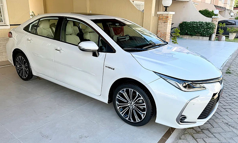 Corolla Altis Premiu...