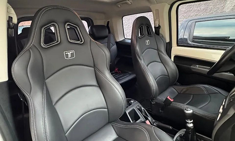 Troller T-4 4X4 3.2 ...