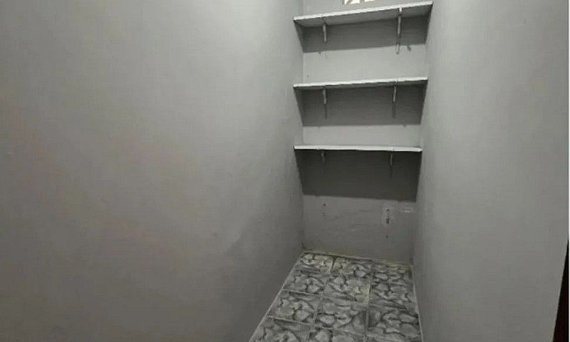 Possui Garagem, Disp...