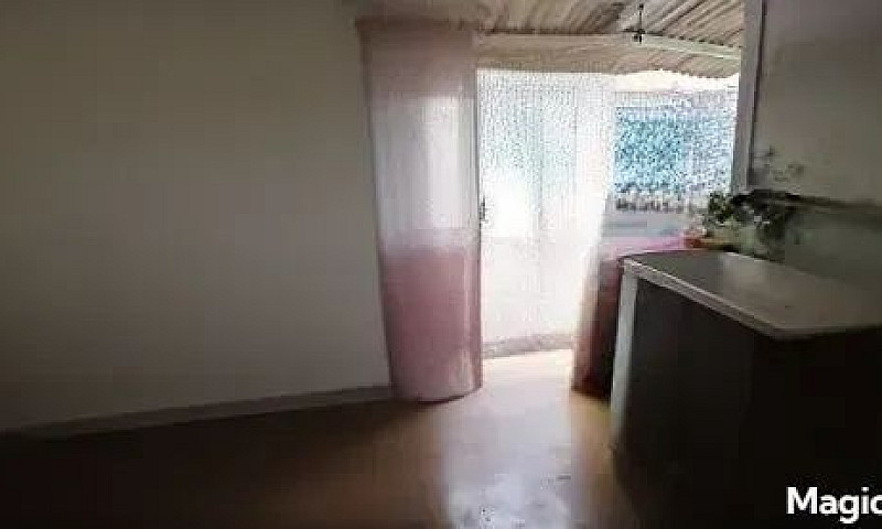 Casa Com 2 Dormitóri...