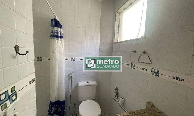 Casa Com 4 Dormitóri...