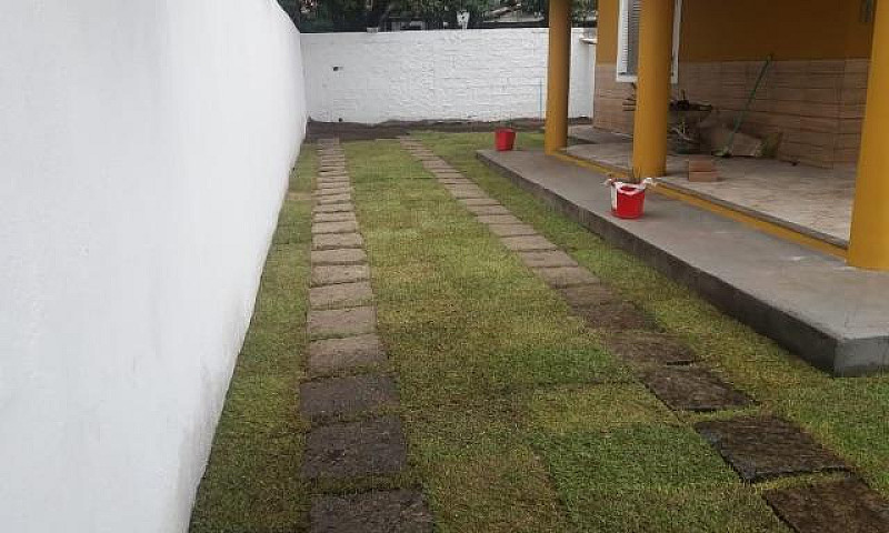 Casa Na Orla De Madr...