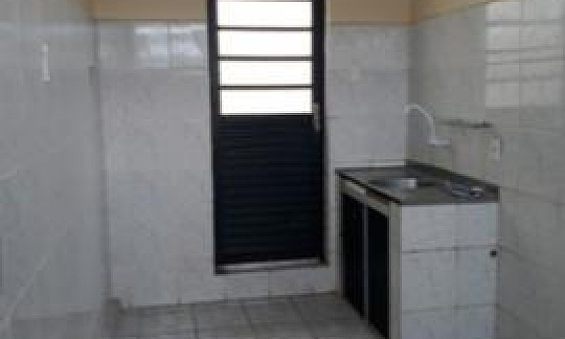 Alugo Apartamento...