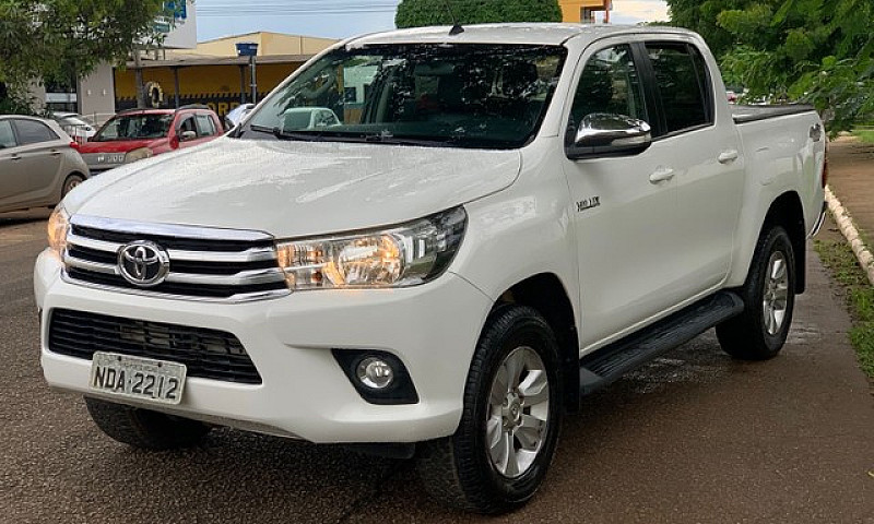 Hilux Srv 2017...