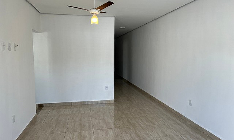 Alugo Ótima Casa De ...
