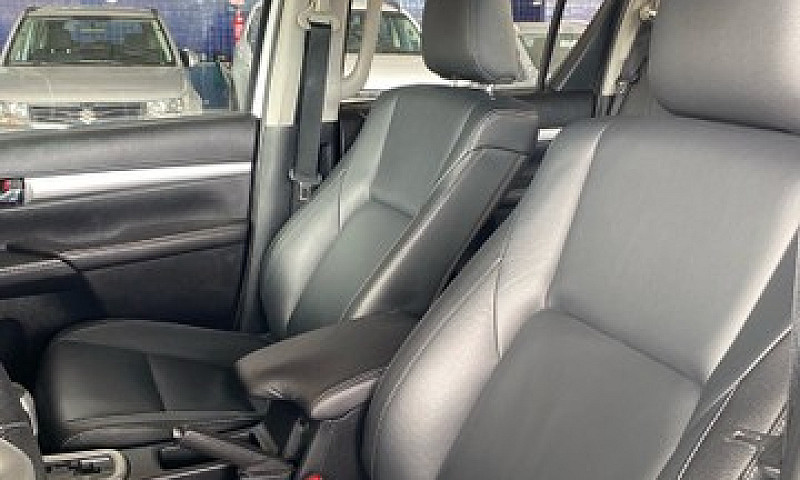 Toyota Hilux Srx Mui...