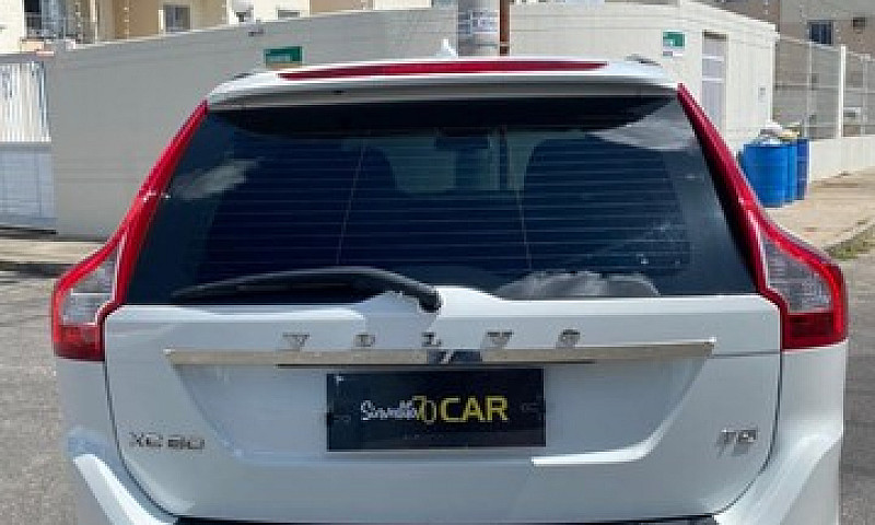 Volvo Xc60 T5 R-Desi...