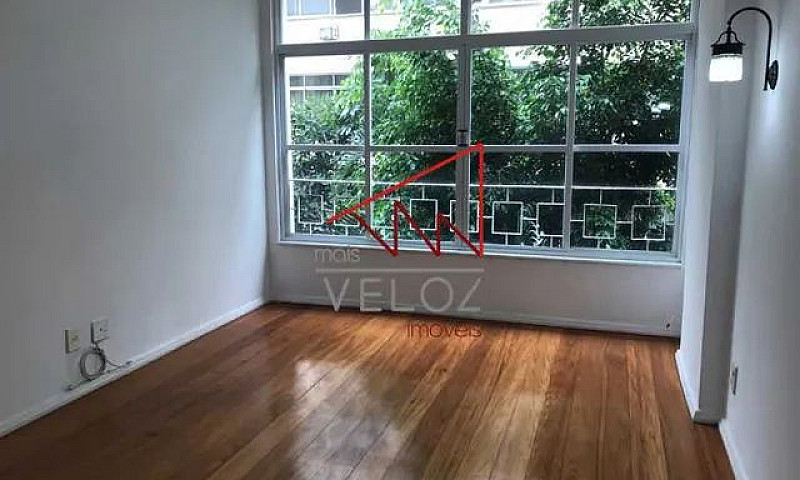 Apartamento-À Venda-...
