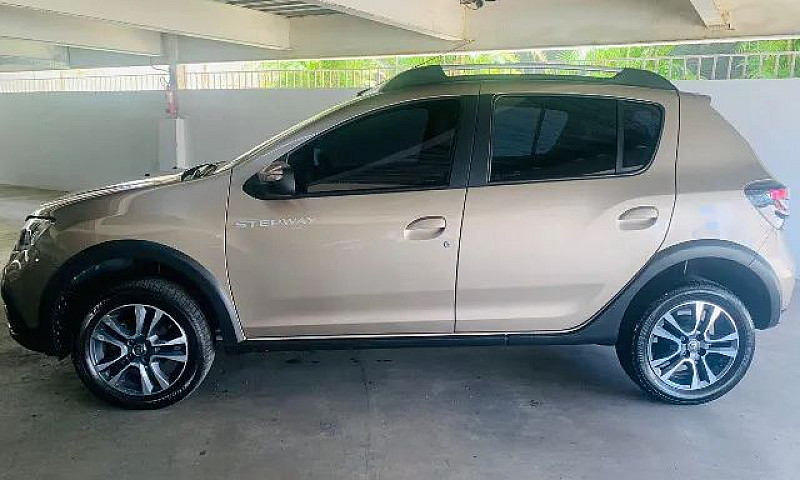 Stepway Iconic 1.6 C...