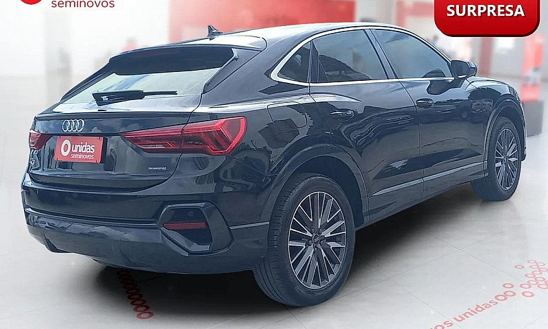 Audi Q3 Spb Performa...