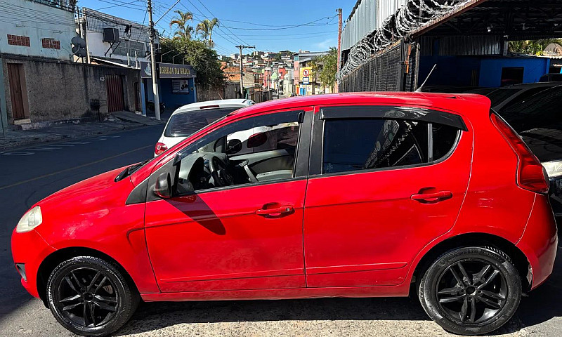 Fiat Palio Attractiv...