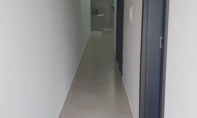 Alugam-Se Casas, Rua...