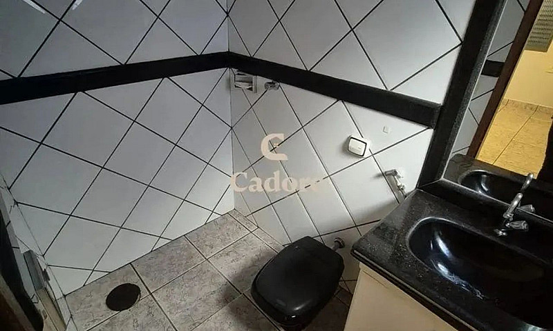 Casa À Venda No Bair...