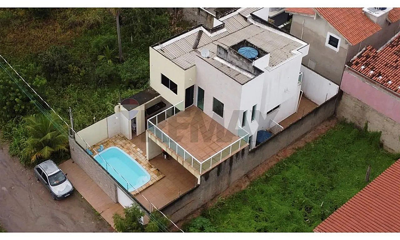 Casa No Seu Paraíso ...
