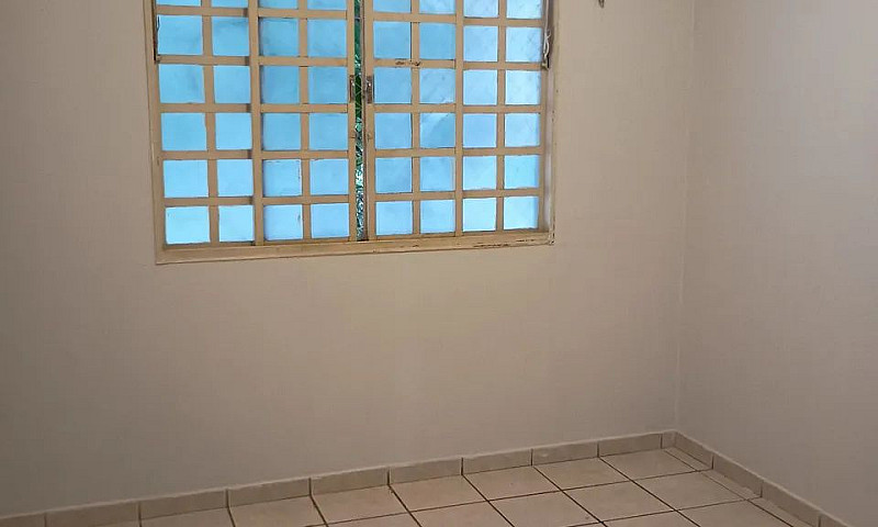 Aluga-Se Apartamento...