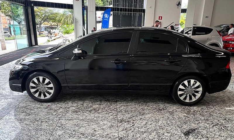 Honda Civic 1.8 Aut....